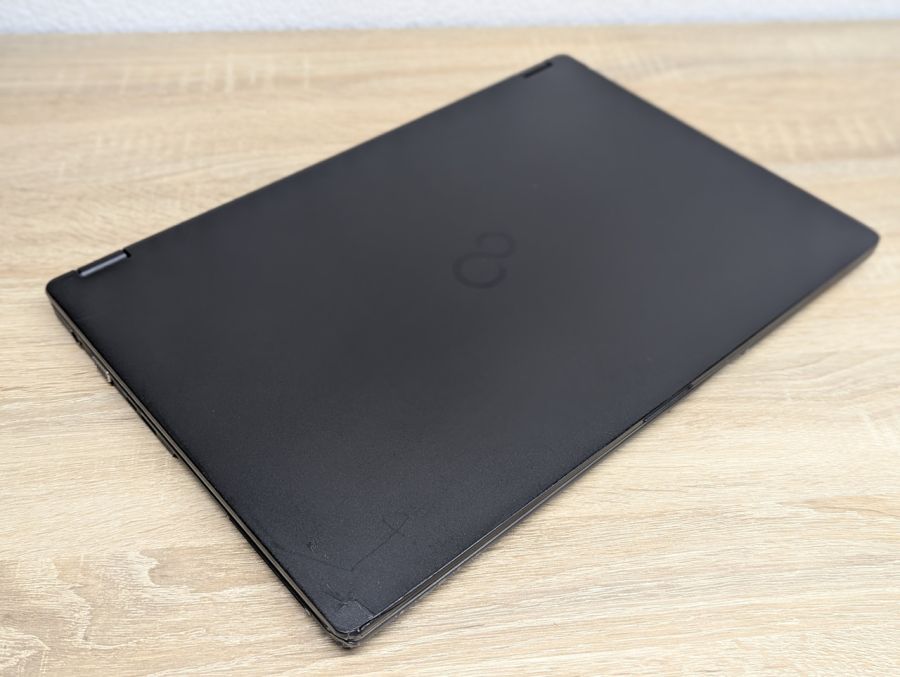 Уцінка! Ноутбук Б/В Fujitsu U758, Intel Core i5-8350U, DDR4 16 GB, SSD 256GB, 15.6" Full HD Сенсор