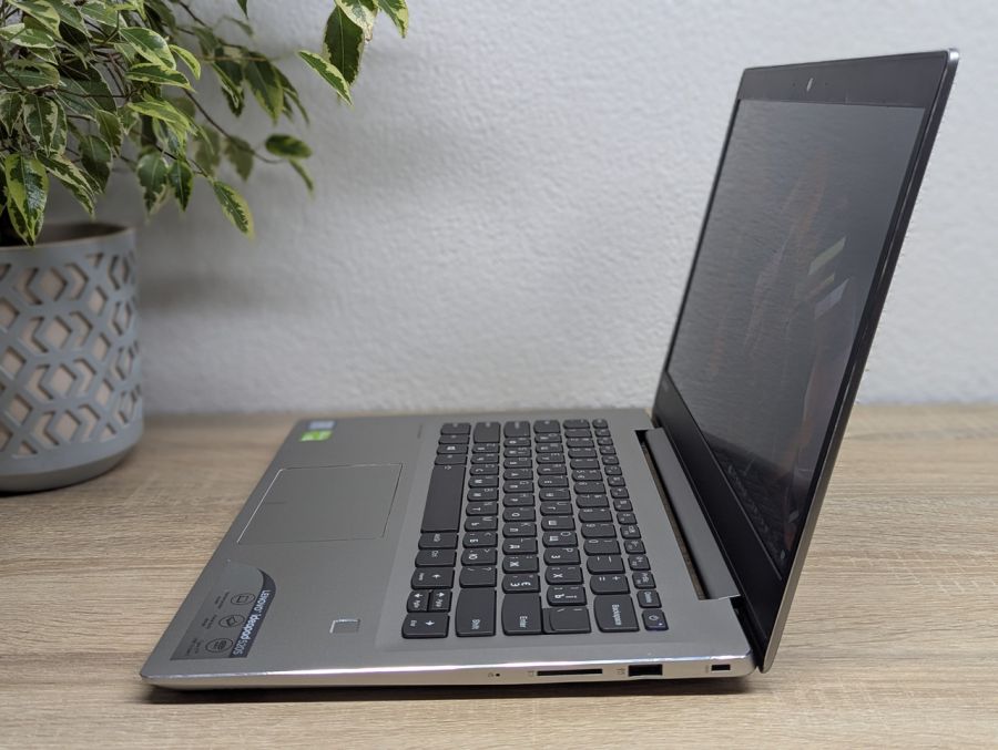 Ноутбук Б/В Lenovo IdeaPad 520S, Intel Core i5-8250U, DDR4 16 GB, SSD 128GB + SSD 500GB, NVIDIA GeForce 940MX 2Gb, 14" Full HD