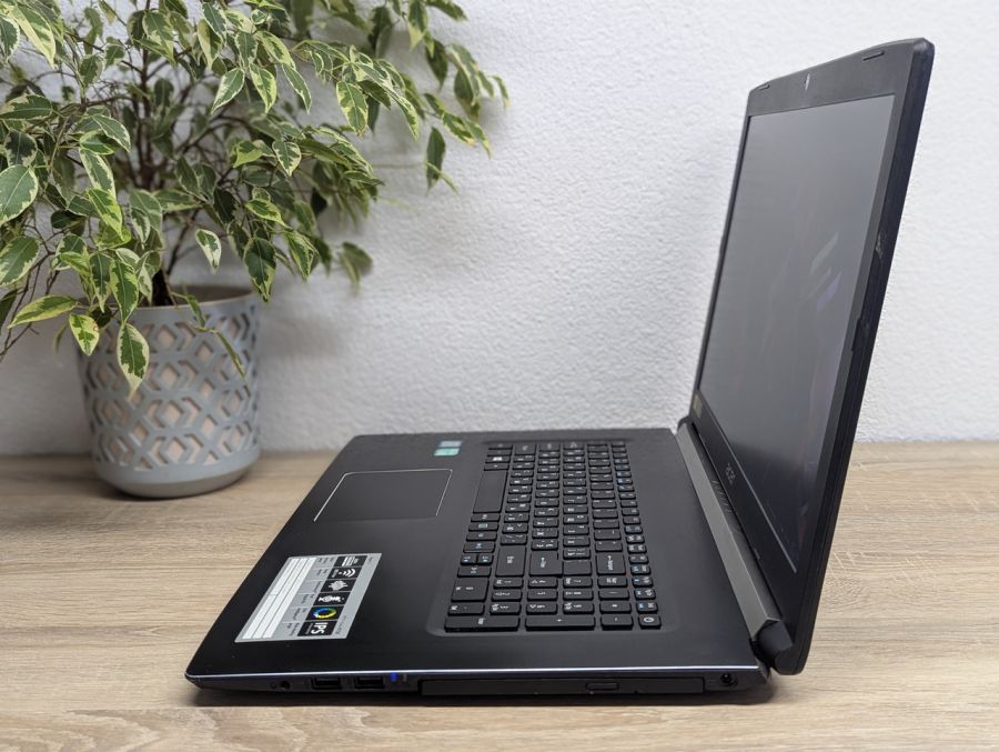 Ноутбук Б/В Acer Aspire A517 51G, Intel Core i7-8550U, DDR4 12 GB, SSD 128GB + HDD 512GB, 17"