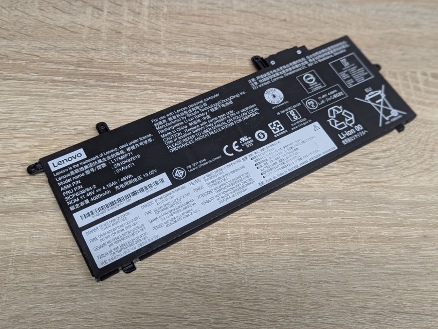 Б/В Оригінальна акумуляторна батарея Lenovo L17M6P71 (01AV471)