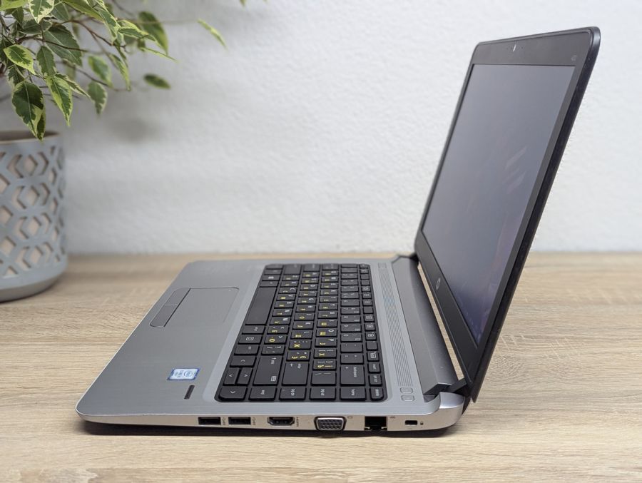 Уцінка! Ноутбук Б/В HP ProBook 430 G3, Intel Core i5-6200U, DDR3 8 GB, SSD 128GB, 12.5" HD