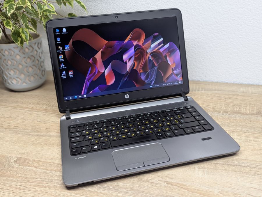 Уцінка! Ноутбук Б/В HP ProBook 430 G2, Intel Core i5-5200U, DDR3 8 GB, SSD 128GB, 12.5" HD