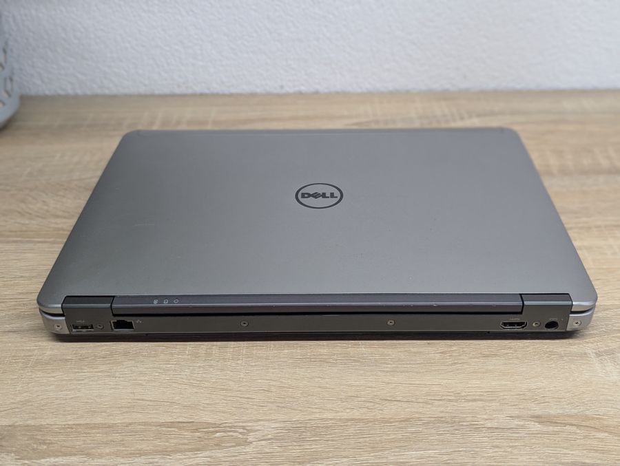 Уцінка! Ноутбук Б/В Dell Latitude E6440, Intel Core i5-4310M, DDR3 8 GB, SSD 128GB, AMD Radeon HD 8690M 2Gb, 14" Full HD