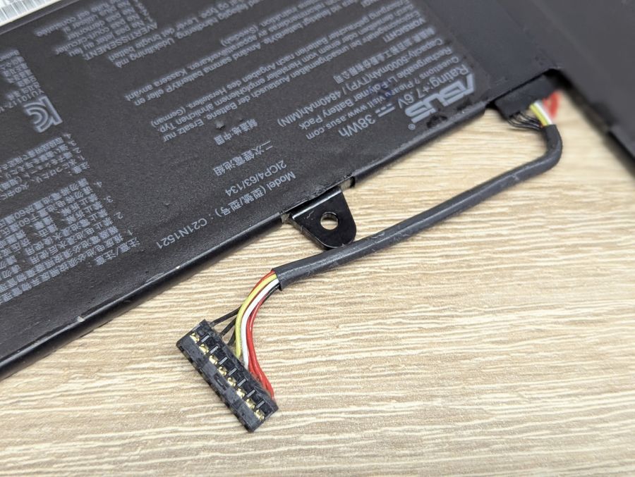 Б/В Оригінальна акумуляторна батарея Asus C21N1521 [ProductHub SKU C21N1521-20]