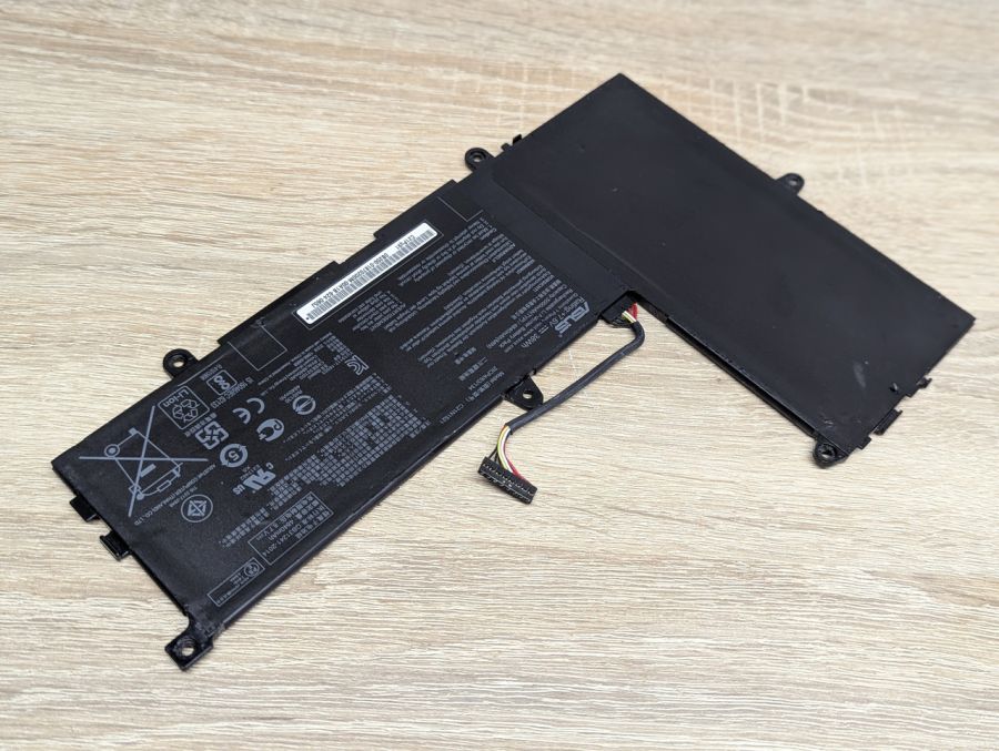 Б/В Оригінальна акумуляторна батарея Asus C21N1521 [ProductHub SKU C21N1521-20]