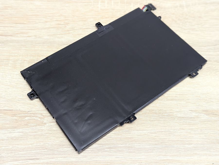 Б/В Акумуляторна батарея Lenovo L17C3P52