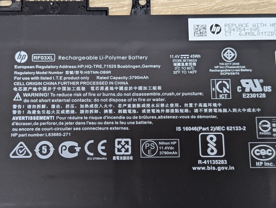 Б/В Оригінальна акумуляторна батарея HP RF03XL [ProductHub SKU RF03XL]