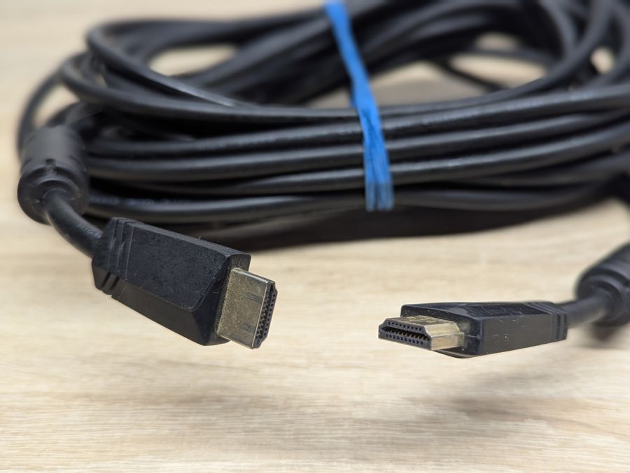 Б/В Кабель HDMI-HDMI