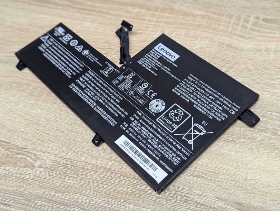 Б/В Оригінальний акумулятор Lenovo L15M3PB1
