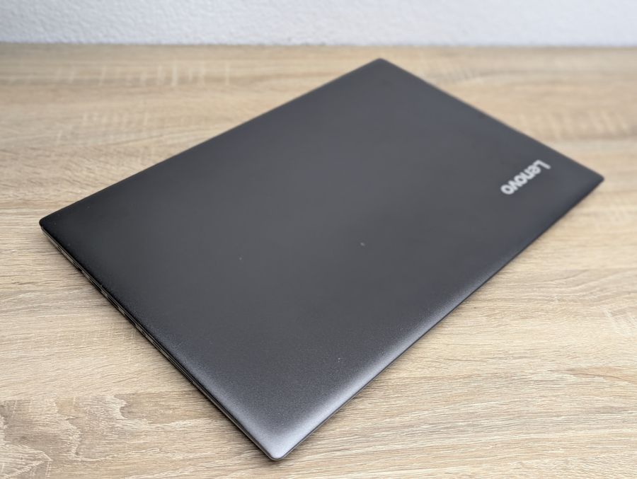 Ноутбук Б/В Lenovo IdeaPad 520-15IKB, Intel Core i7-8550U, DDR4 12 GB, SSD 178GB, 15.6" Full HD