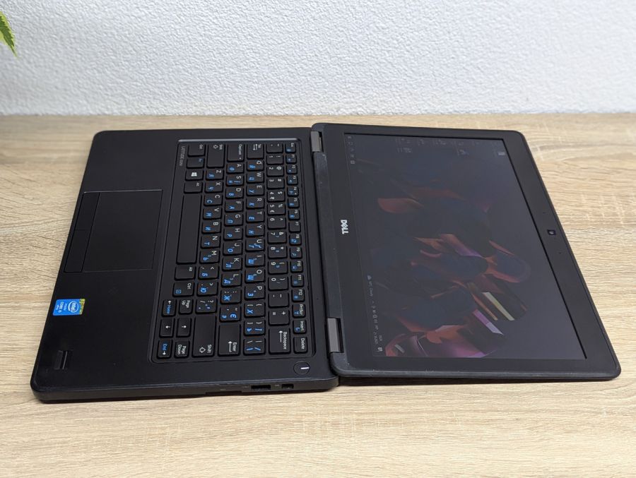 Ноутбук Б/В Dell Latitude E5250, Intel Core i5-5300U, DDR4 8 GB, SSD 128GB, 12.5" HD