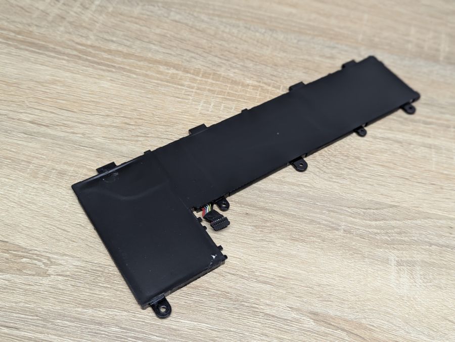 Б/В Акумуляторна батарея Lenovo L17M3P56