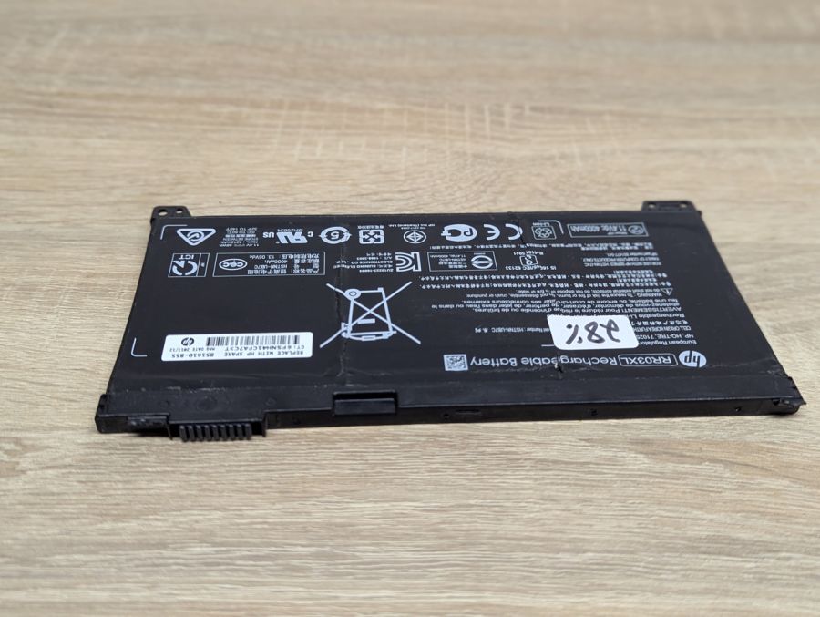 Б/В Оригінальна акумуляторна батарея HP RR03XL [ProductHub SKU RR03XL-30]