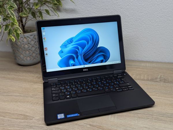 Ноутбук Б/В Dell Latitude E7270, Intel Core i7-6600U, DDR4 8 GB, SSD 256GB, 12" Full HD Сенсор