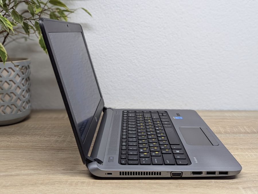 Уцінка! Ноутбук Б/В HP ProBook 430 G2, Intel Core i5-5200U, DDR3 8 GB, SSD 128GB, 12.5" HD