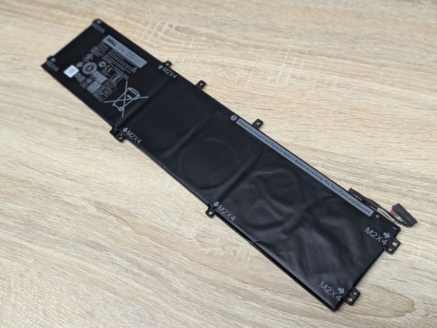 Б/В Оригінальна акумуляторна батарея Dell 6GTPY
