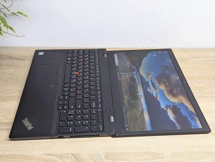 Уцінка! Ноутбук Б/В Lenovo ThinkPad L15, Intel Core i7-10510U, DDR4 16 GB, SSD 256GB, 15.6" Full HD