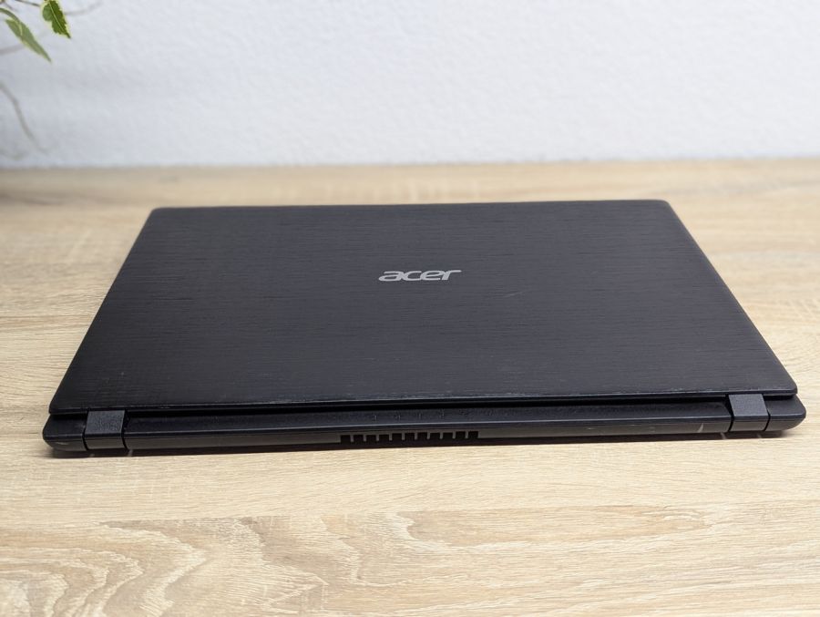 Ноутбук Б/В Acer Aspire A315-51, Intel Core i3-7100U, DDR4 8 GB, SSD 128GB, 15.6" Full HD