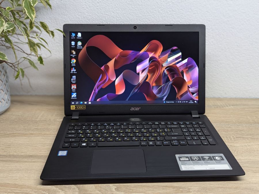 Ноутбук Б/В Acer Aspire A315-51, Intel Core i3-7100U, DDR4 8 GB, SSD 128GB, 15.6" Full HD