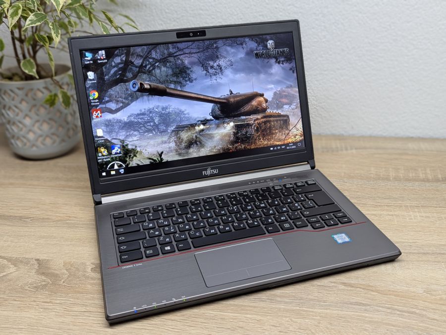 Ноутбук Б/В Fujitsu E746, Intel Core i5-6300U, DDR4 8 GB, SSD 256GB, 14" Full HD