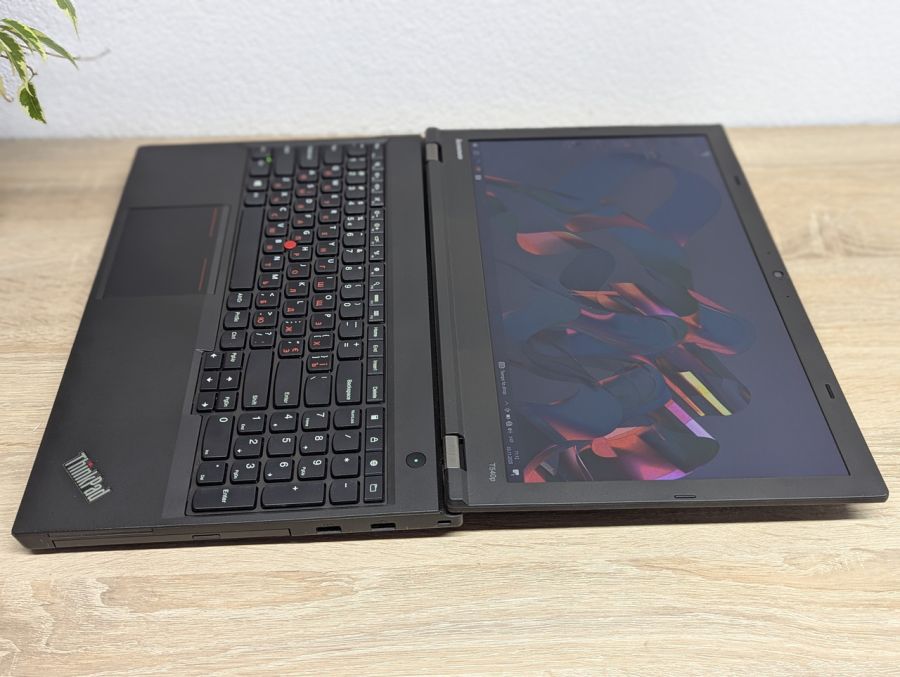 Уцінка! Ноутбук Б/В Lenovo T540P, Intel Core i5-4300M, DDR3 8 GB, SSD 128GB, 15.6" Full HD