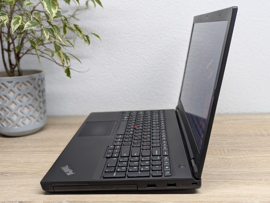 Уцінка! Ноутбук Б/В Lenovo T540P, Intel Core i5-4300M, DDR3 8 GB, SSD 128GB, 15.6" Full HD