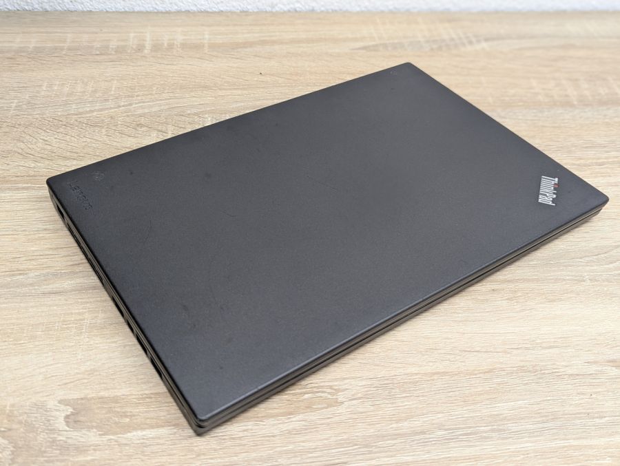 Ноутбук Б/В Lenovo ThinkPad X260, Intel Core i5-6300U, DDR4 8 GB, SSD 128GB, 12" Full HD