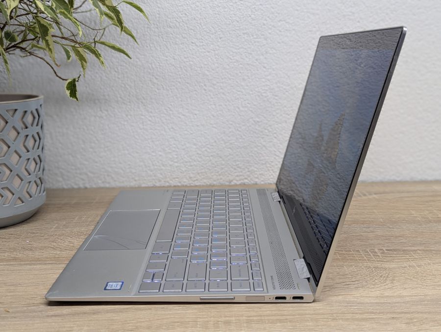 Уцінка! Ноутбук Б/В HP Spectre X360, Intel Core i5-8250U, DDR3 8 GB, SSD 256GB, 14" Full HD Сенсор