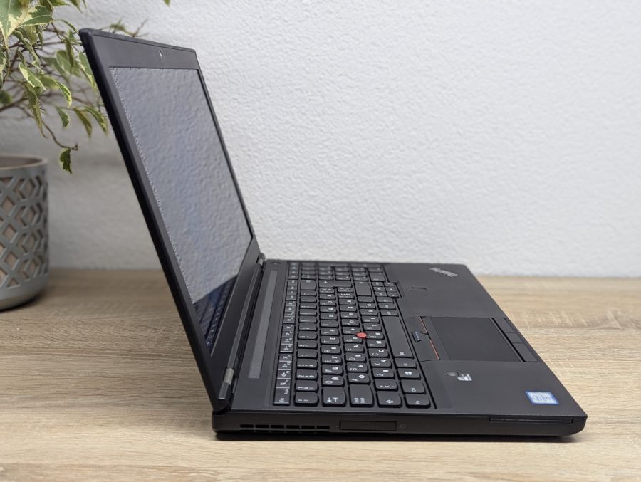 Ноутбук Б/В Lenovo ThinkPad P50, Intel Core i7-6820HQ, DDR4 32 GB, SSD 512GB, NVIDIA Quadro M2000M 4 gb, 15.6"