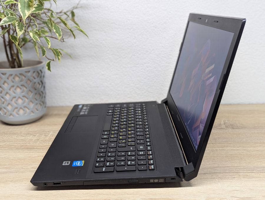 Уцінка! Ноутбук Б/В Lenovo B50-30, Intel Celeron N2840, DDR3 8 GB, SSD 128GB, 15.6" HD