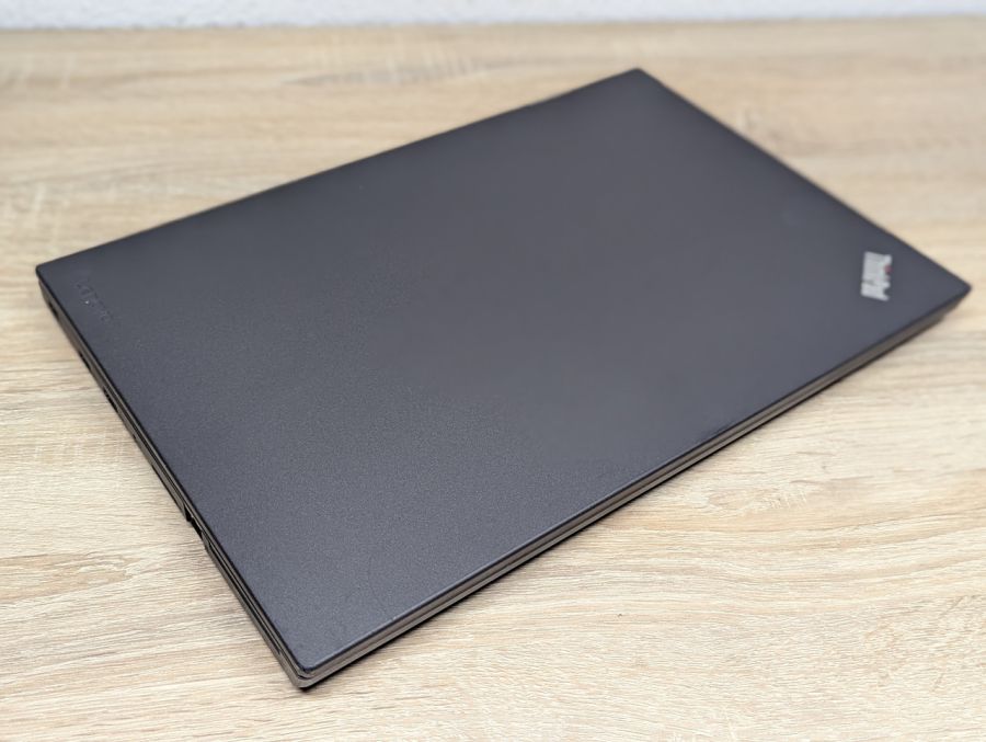 Ноутбук Б/В Lenovo T560, Intel Core i5-6300U, DDR3 8 GB, SSD 128GB, 15.6" Full HD