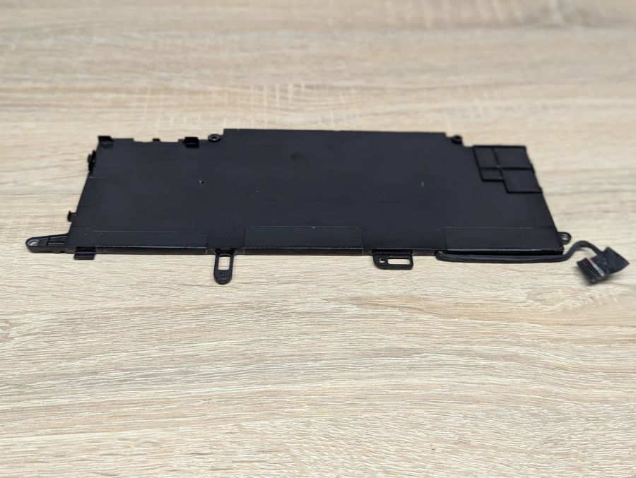 Б/В Оригінальна акумуляторна батарея Dell NF2MW