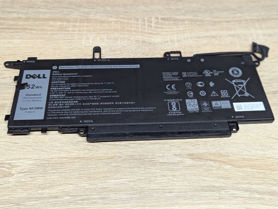 Б/В Оригінальна акумуляторна батарея Dell NF2MW