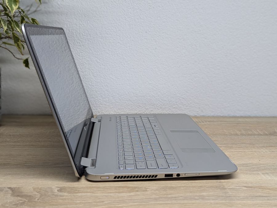 Ноутбук Б/В HP Envy 15 X360, Intel Core i5-5200U, DDR3 8 GB, SSD 256GB, 15.6" Full HD Сенсор