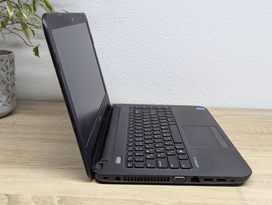 Уцінка! Ноутбук Б/В Dell Latitude 3440, Intel Core i5-4210U, DDR3 8 GB, SSD 128GB, 14" HD
