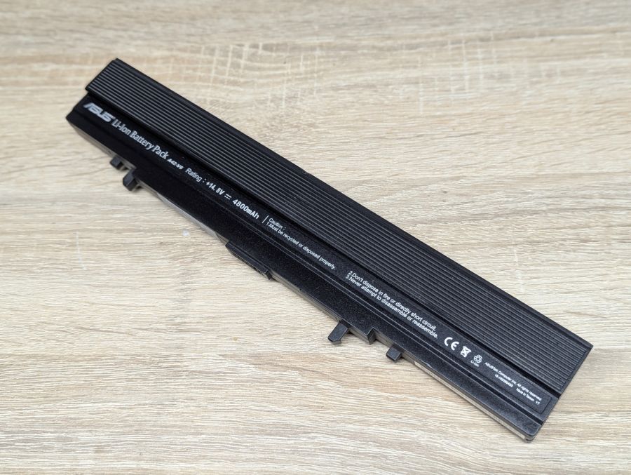 Б/В Оригінальна акумуляторна батарея Asus A42-V6