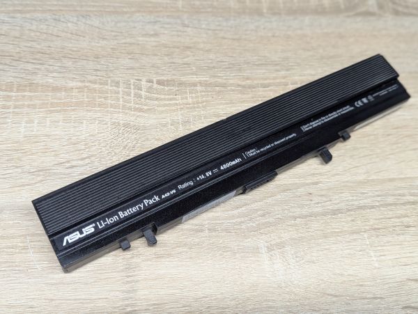 Б/В Оригінальна акумуляторна батарея Asus A42-V6