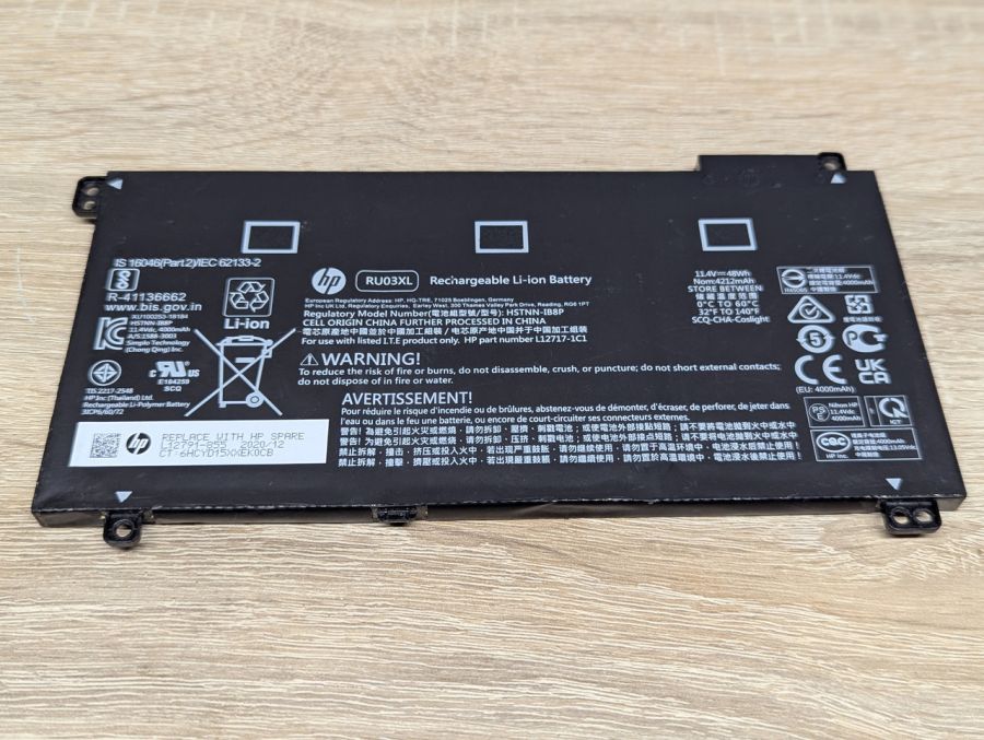 Б/В Оригінальна акумуляторна батарея HP RU03XL