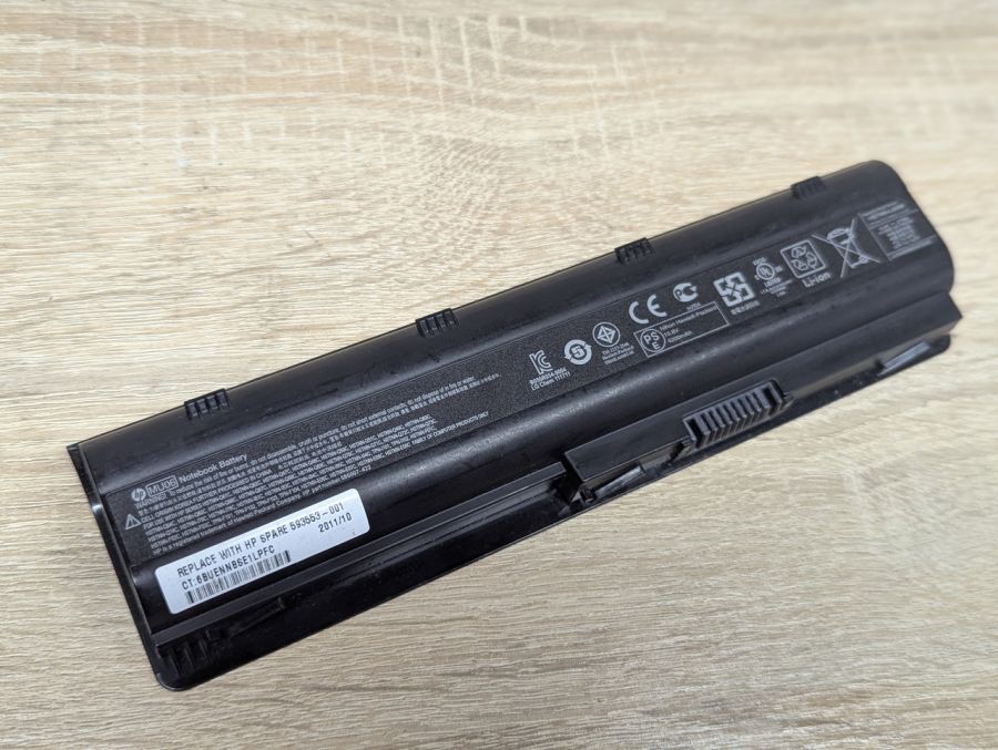 Б/В Оригінальна акумуляторна батарея HP MU06