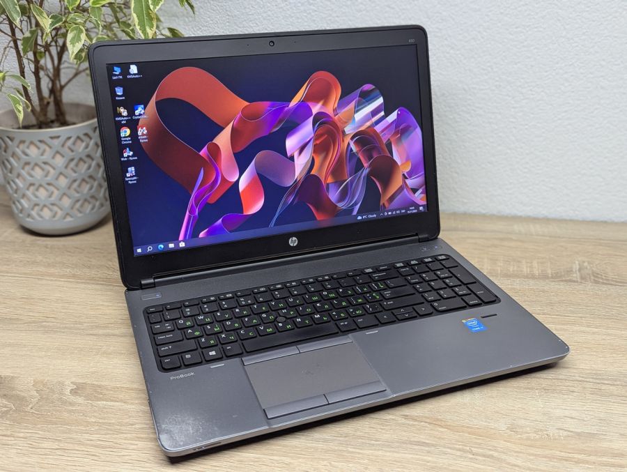 Уцінка! Ноутбук Б/В HP ProBook 650 G1, Intel Core i7-4610M, DDR3 8 GB, SSD 128GB, 15.6" Full HD