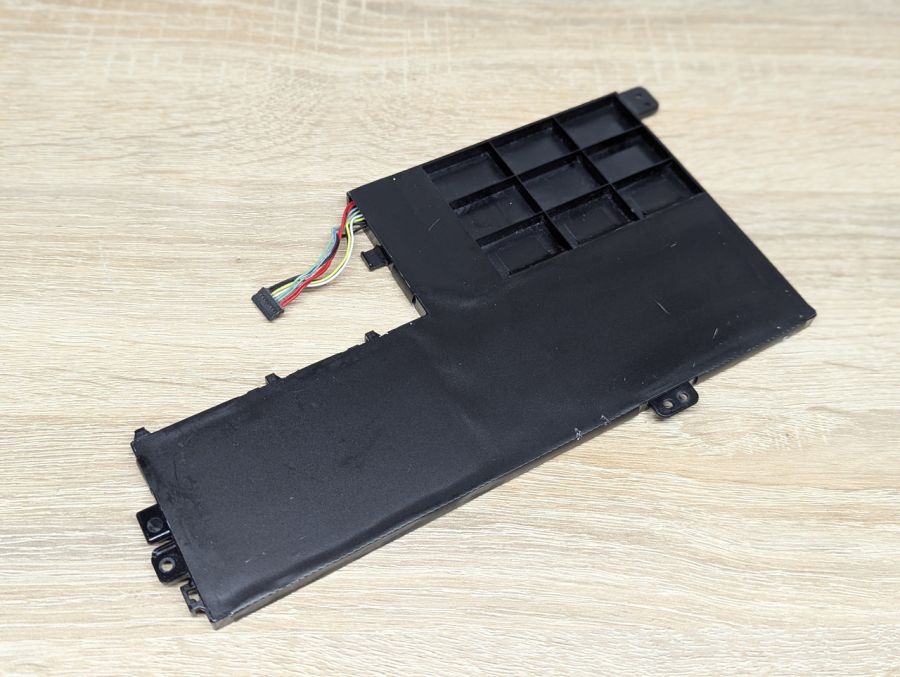 Б/В Оригінальний акумулятор Lenovo L14L2P21