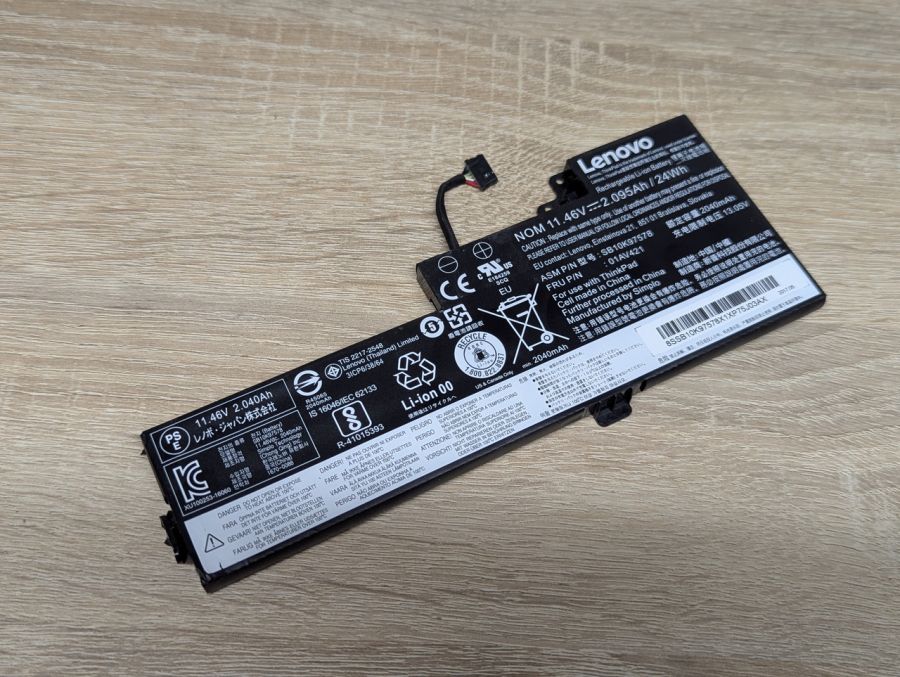 Б/В Оригінальна акумуляторна батарея Lenovo SB10K97578 (01AV421)