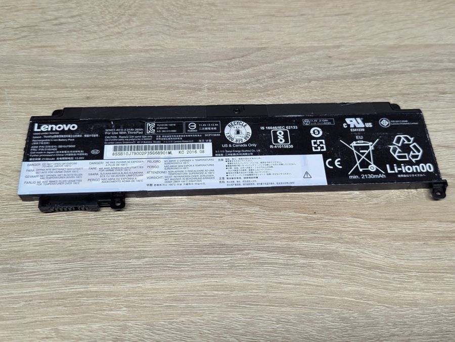Б/В Оригінальна акумуляторна батарея Lenovo SB10J79002 (01AV405)