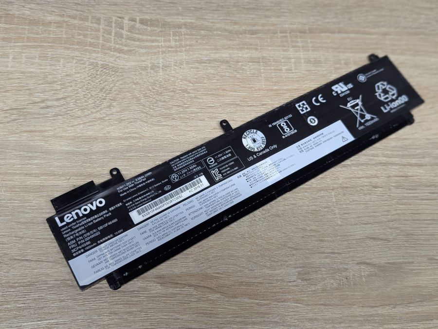 Б/В Оригінальна акумуляторна батарея Lenovo SB10F46460