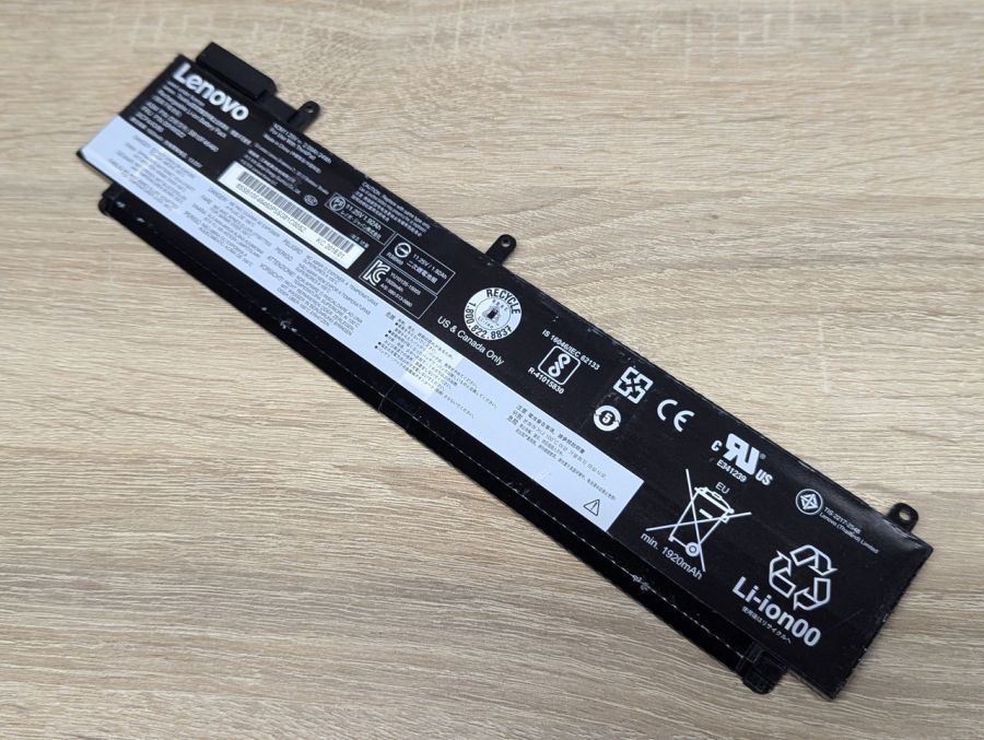Б/В Оригінальна акумуляторна батарея Lenovo SB10F46460