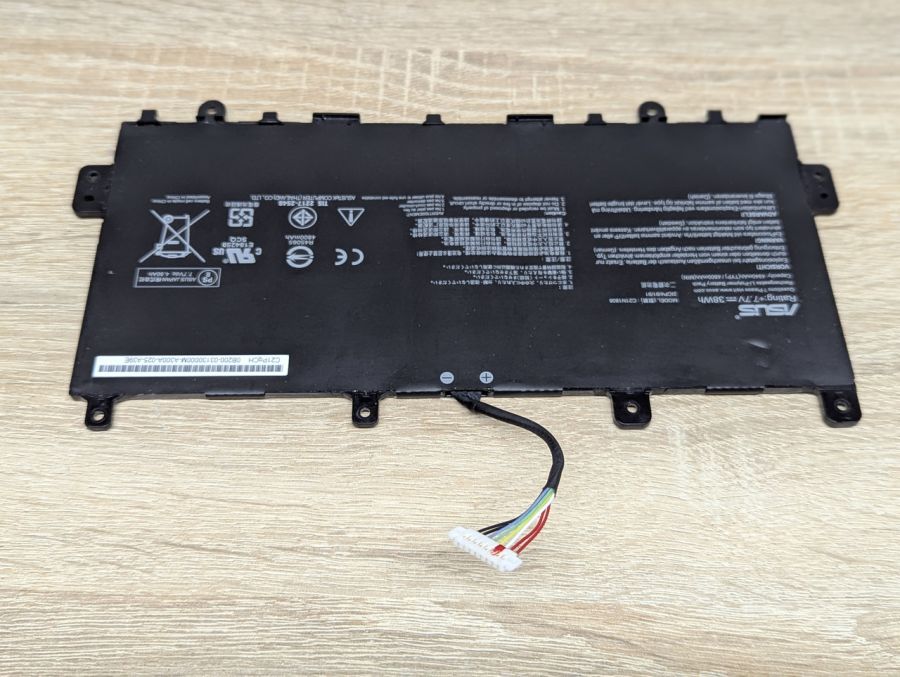 Б/В Оригінальна акумуляторна батарея Asus C21N1808 [ProductHub SKU C21N1808]