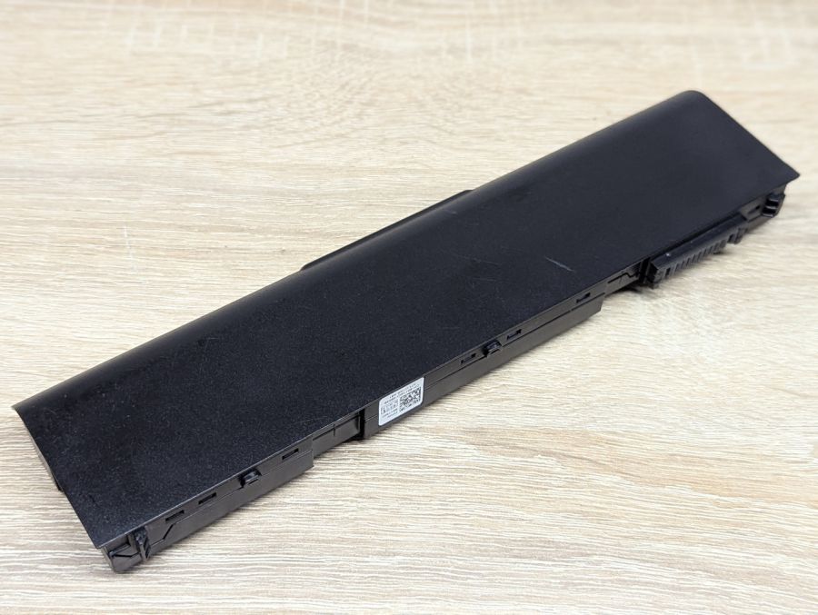 Б/В Оригінальна акумуляторна батарея Dell 8858X