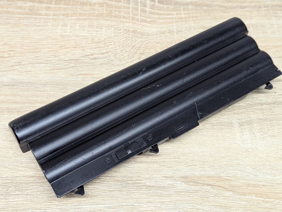 Б/В Оригінальна акумуляторна батарея Lenovo 42T4799 (42T4798)