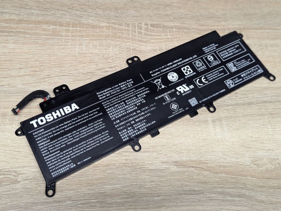 Б/В Оригінальна акумуляторна батарея Toshiba PA5278U-1BRS