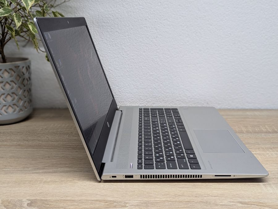 Ноутбук Б/В HP ProBook 450 G6, Intel Core i5-8265U, DDR4 16 GB, SSD 256GB, 15.6" Full HD